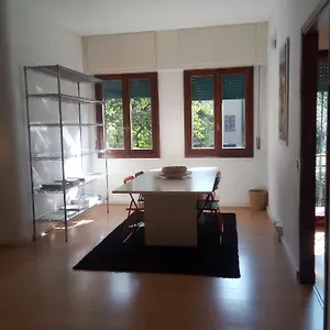 https://purple-house.it-lombardy.com